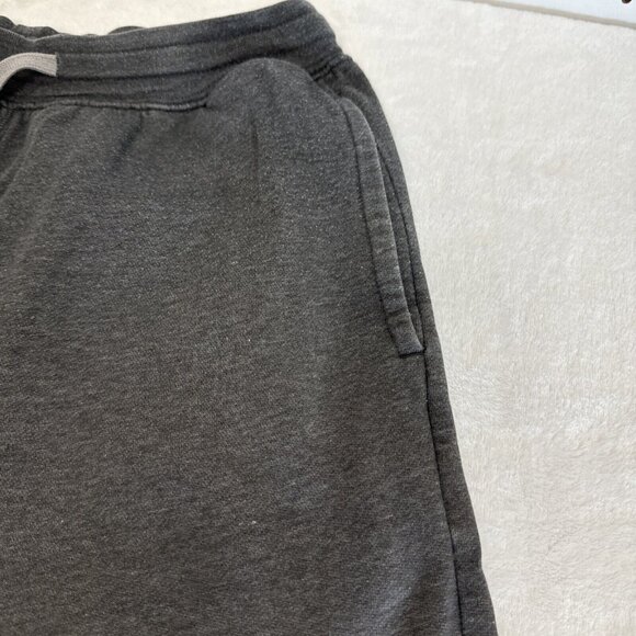 Men’s Xersion Size Medium Pull On Shorts W Pockets Casual *FLAWED See Photos* - Picture 2 of 12